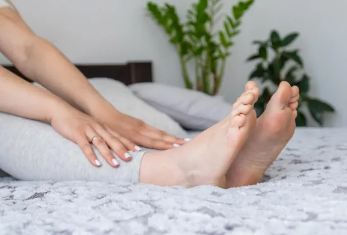 Normal Doğum Sonrası Ayaklarda Şişlik Neden Olur