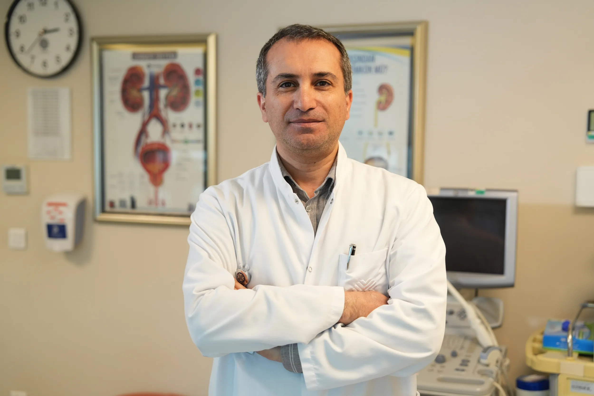  Erken teşhis sayesinde Güzeloğlu, hem büyük bir riskten kurtuldu hem de sağlığına kavuşarak yaşam kalitesini korudu.