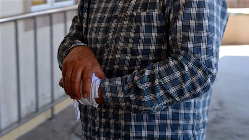 Kesikleri yara bandı ile geçiştirmeye çalışmak oldukça riskli
