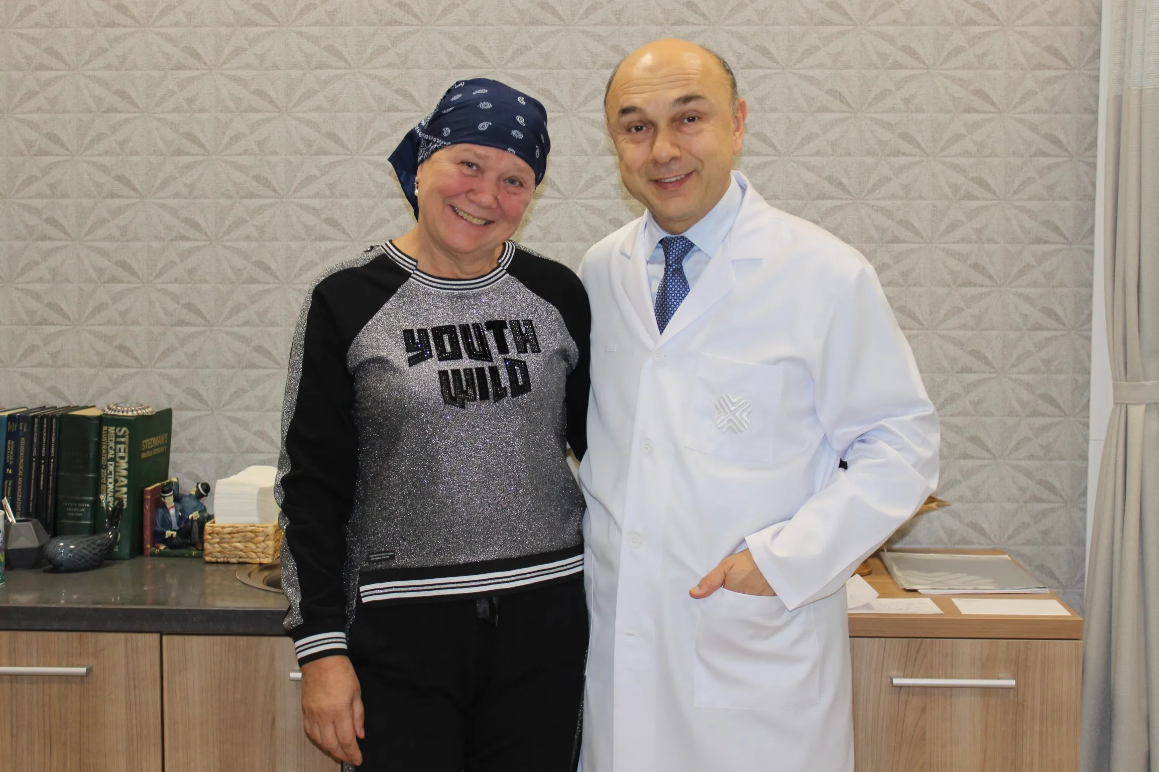 Ukraynalı Parkinson hastası çareyi Türkiye’de buldu