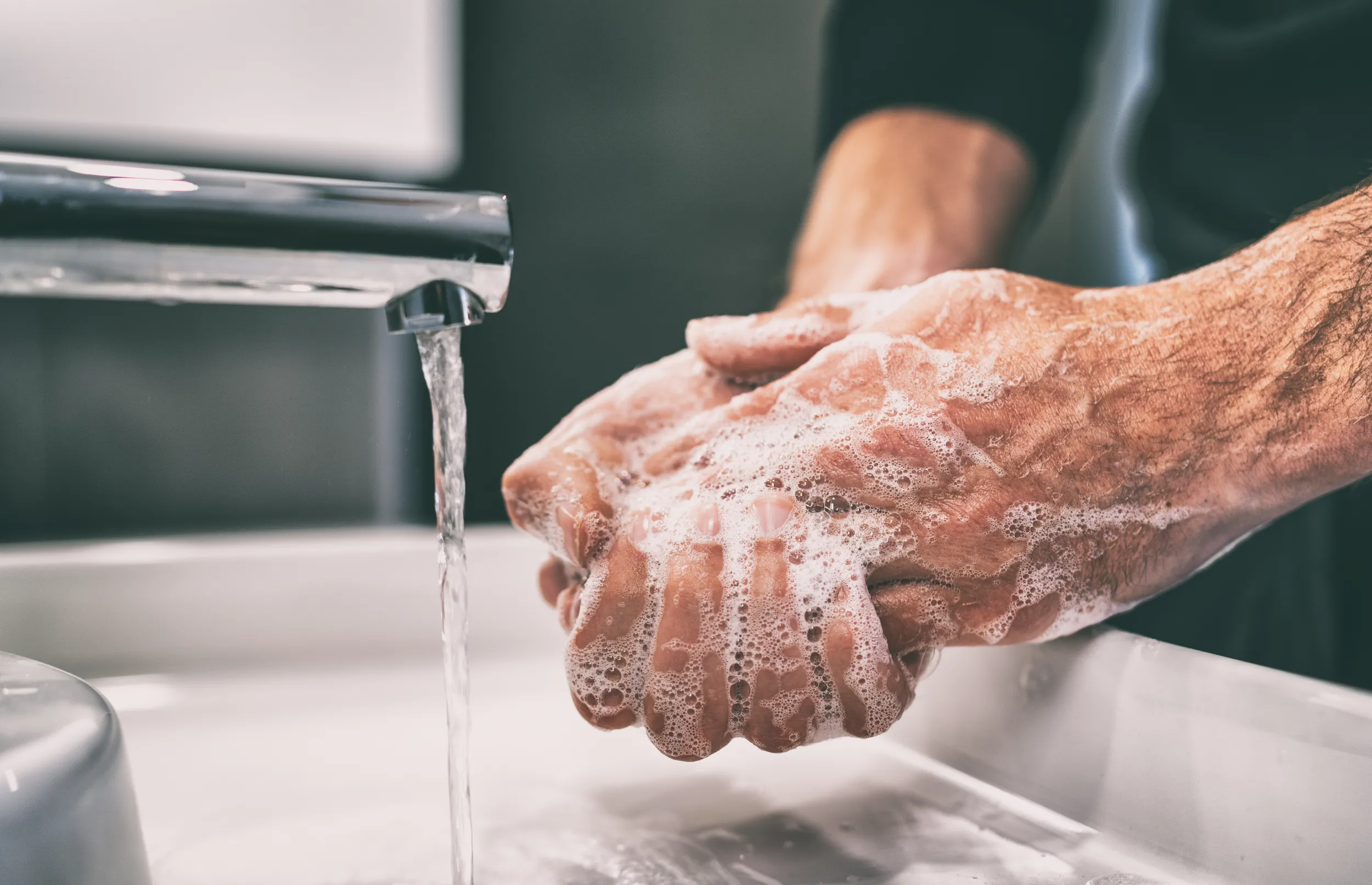 'Wash hands to ward off virus, but use moisturizers to protect skin'
