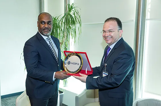 Kazakistan, Çad ve Endonezya Sağlık Heyetleri Medipol Mega Üniversite Hastanesi'ni Ziyaret Etti