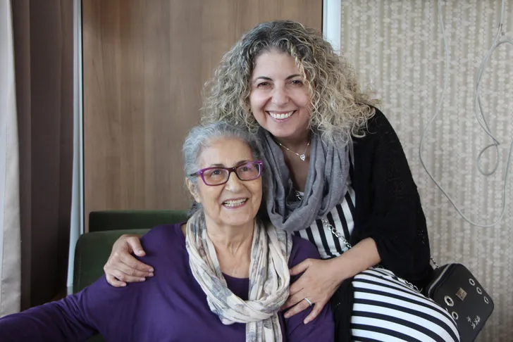 Ameliyat riskli bulununca eski kalp kapağı içine yeni kapak yerleştirildi