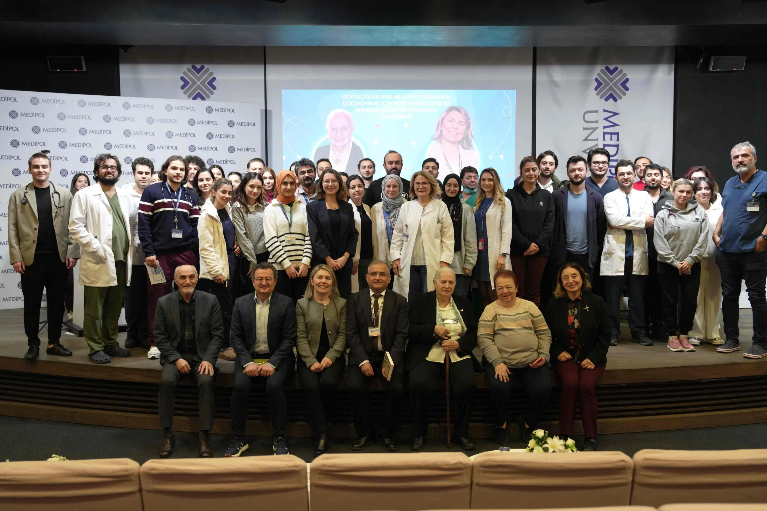 “Çocuklar İçin Daha Eşit Bir Gelecek” Medipol’de Masaya Yatırıldı