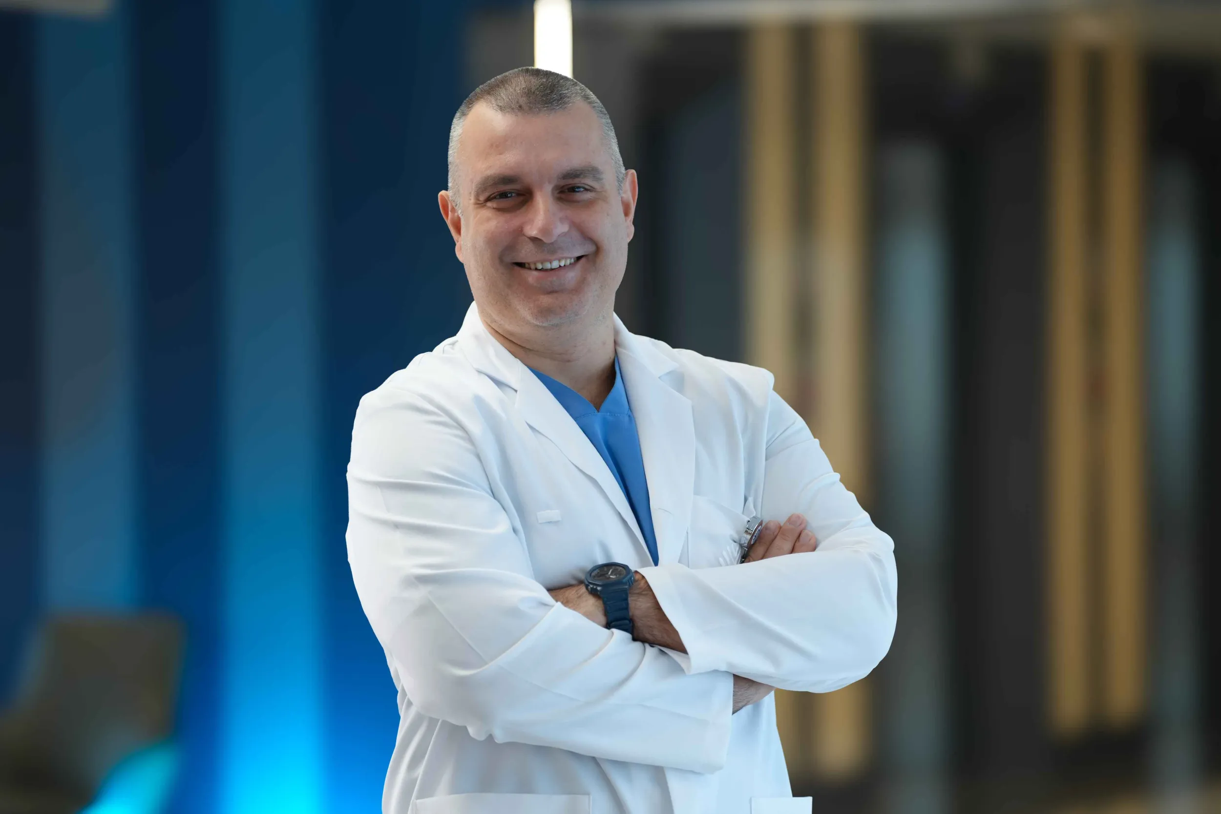 Kaş Düşüklüğü ve Kaş Estetiği: Modern Yöntemlerle Gençleşin!