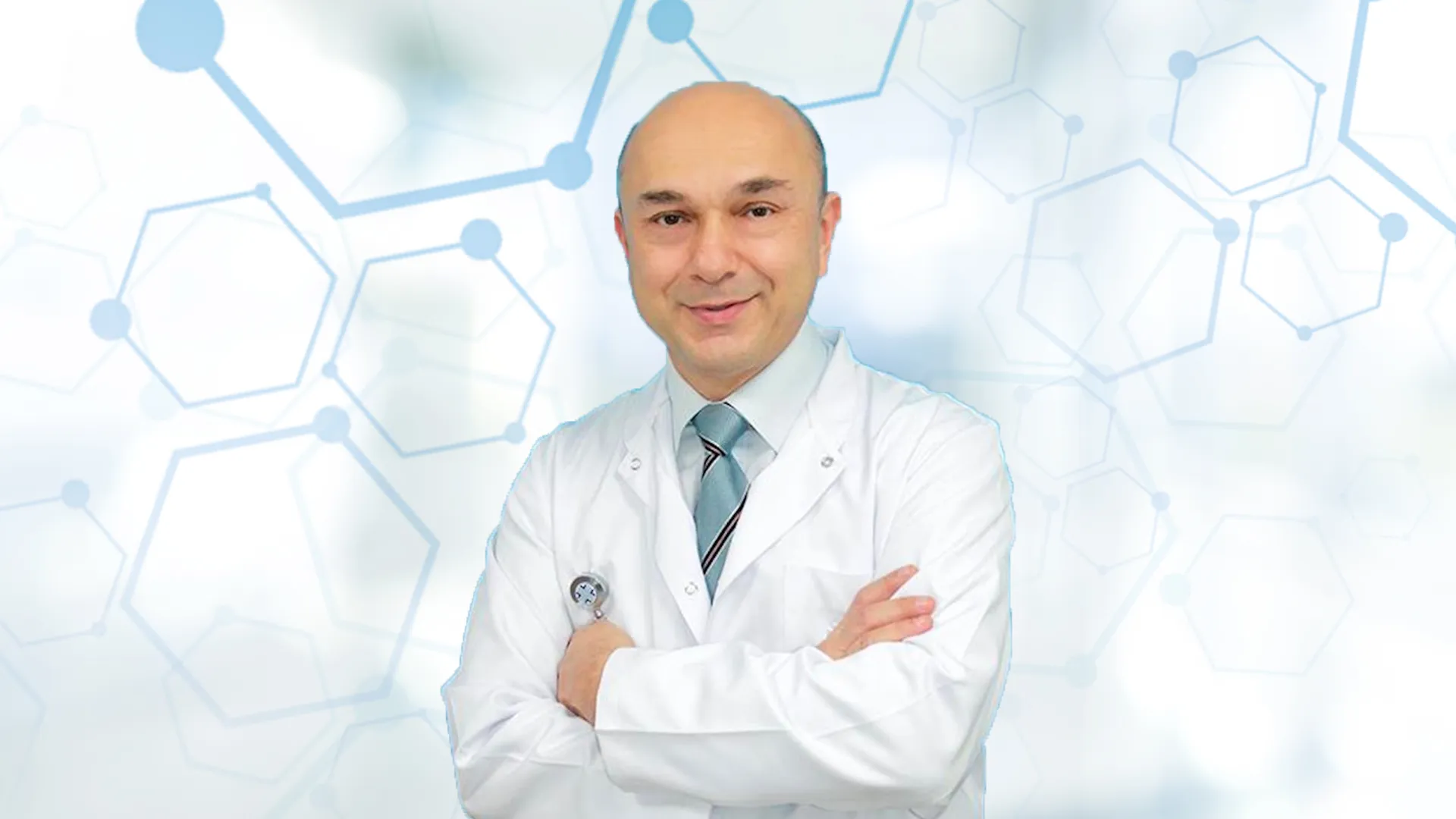 Rusya’dan tedavi için Türkiye’ye gelen diş hekimi sağlığına kavuşarak ülkesine döndü