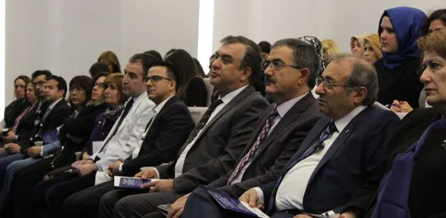 DİYETİSYENLER MEDİPOL ÜNİVERSİTESİ HASTANESİ'NDE GERÇEKLEŞTİRİLEN KURSTA BİR ARAYA GELDİ.