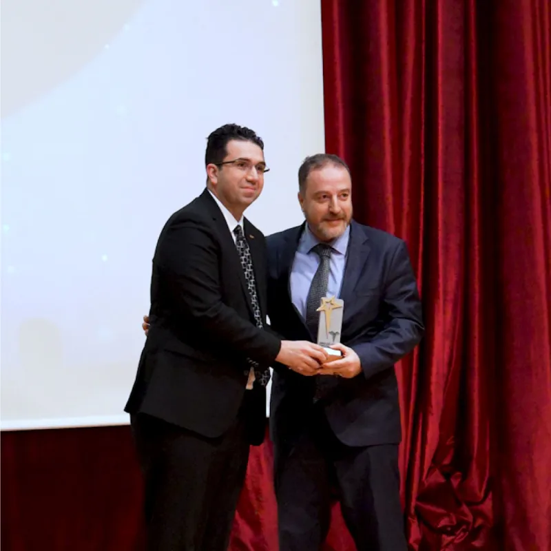 Yılın Yenilikçi Dahili Bilimler Doktoru Ödülü Prof. Dr. Akgün’ün