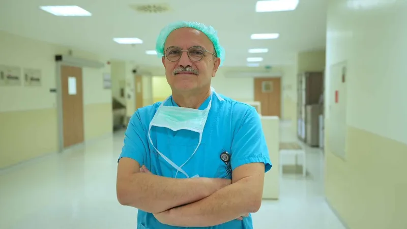 Kansere Yakalandı, Bağırsağından Suni Mesane Yapıldı