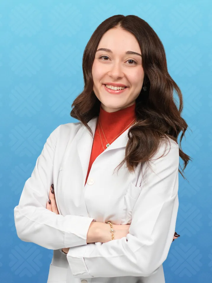 AYŞENUR KARA