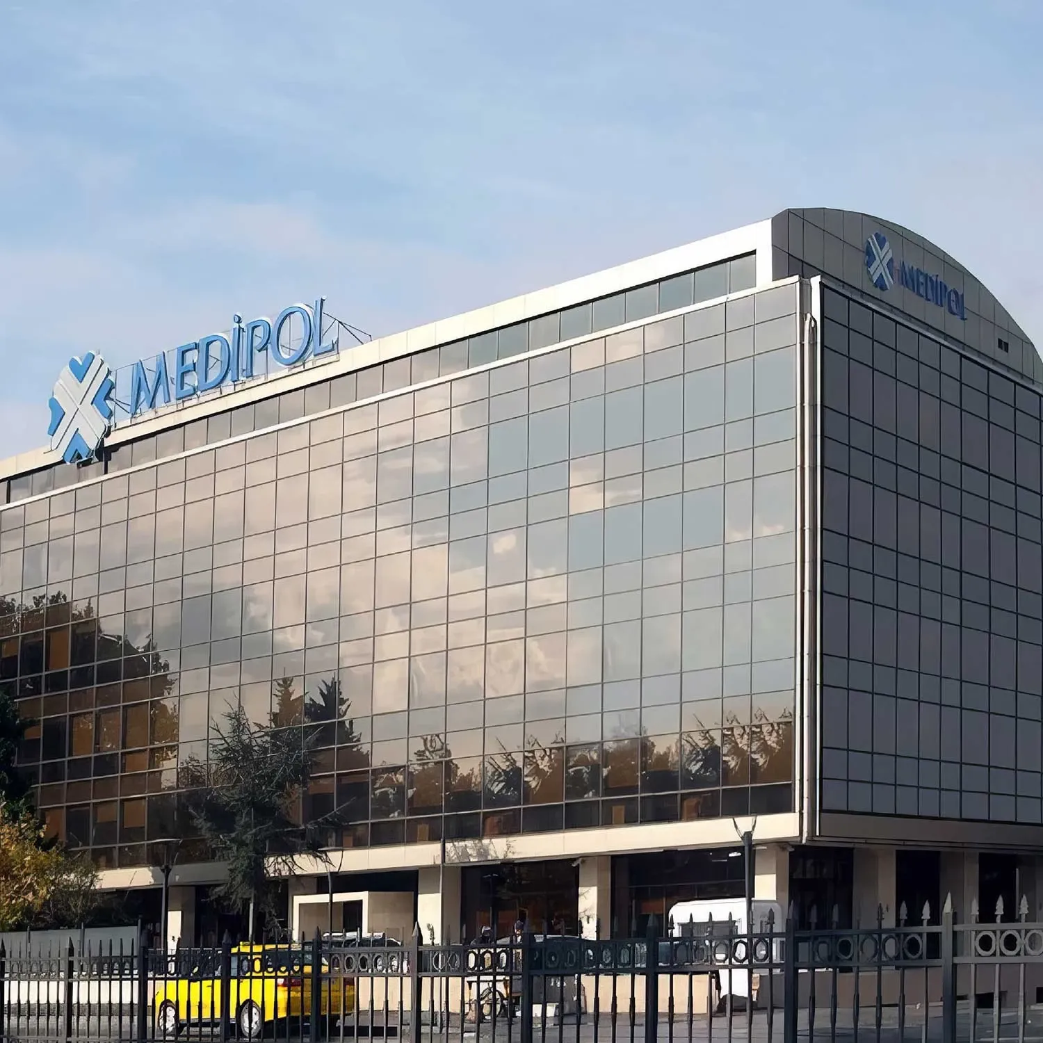 Медипол университетінің Ункапаны тіс емдеу ауруханасы