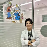 İZEL KARADEDE İZEL KARADEDE