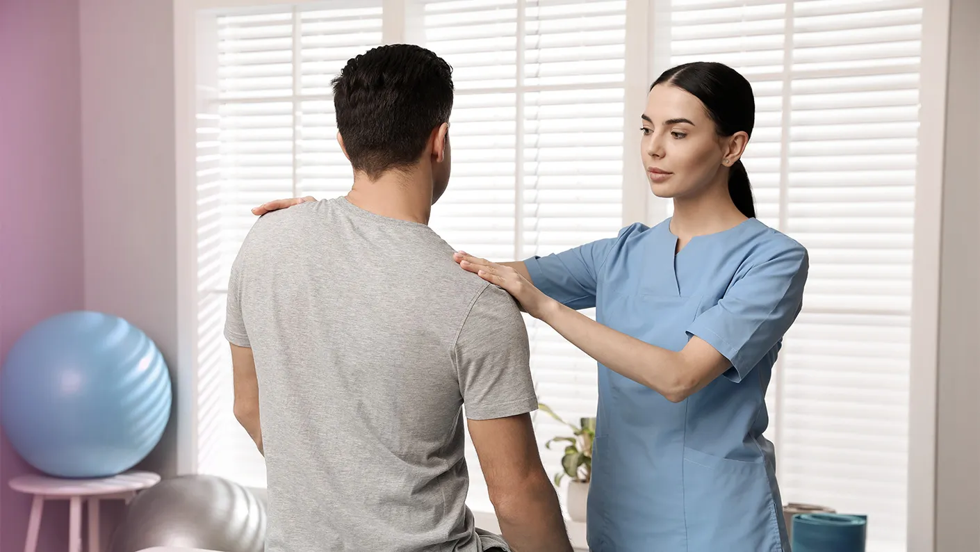 What is Scoliosis? Scoliosis Symptoms and Treatment Methods