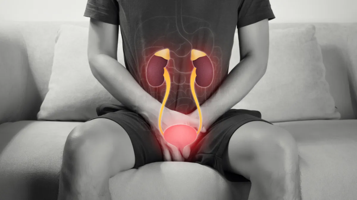 How is bladder tumor surgery performed using a minimally invasive (laparoscopic) method?